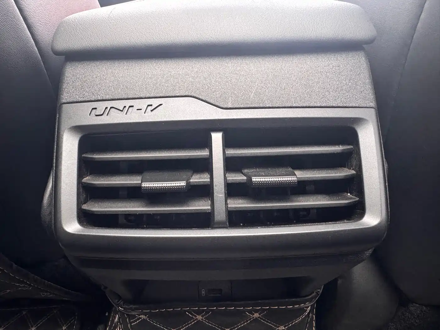 CHANGAN UNI-V