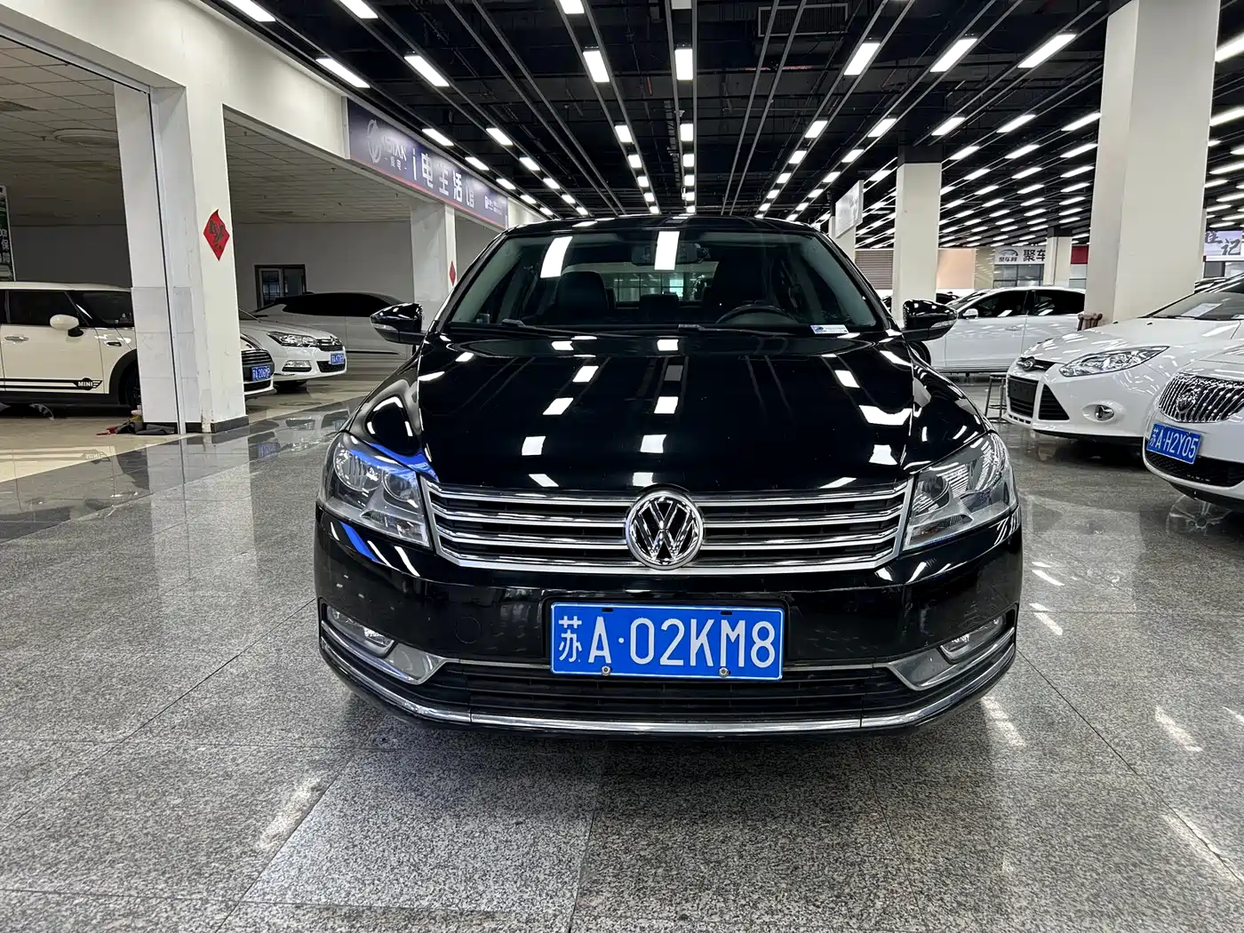 Фото 2 - Volkswagen Magotan