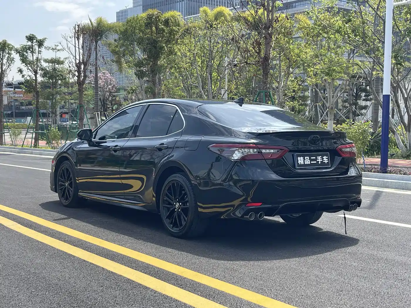Toyota Camry 2022 2.0S Knight Edition фото 21