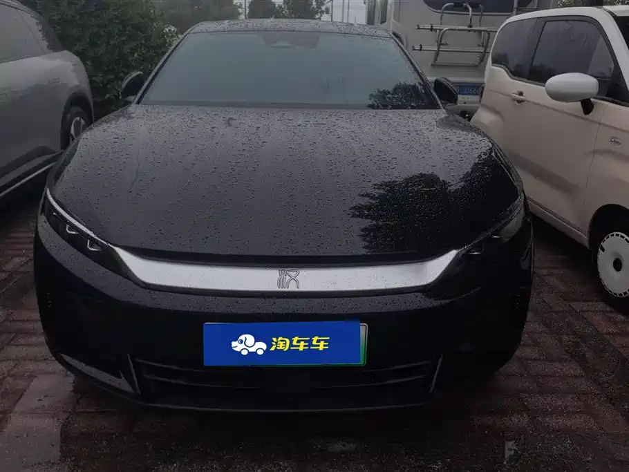 BYD Han 2025 DM-i 125KM Premium фото 2