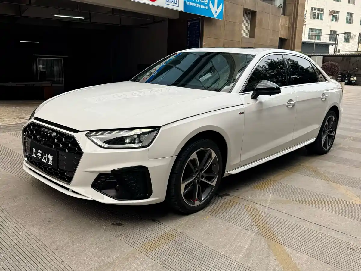 Audi A4L 2022 40 TFSI Luxury Dynamic фото 16