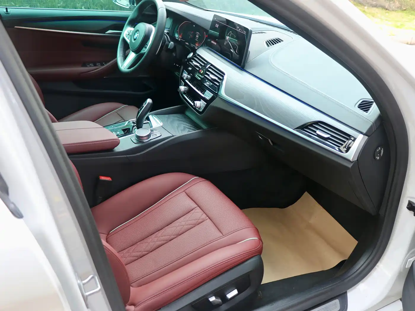 BMW 5 Series 2021 530Li Leading M Sport Package фото 14