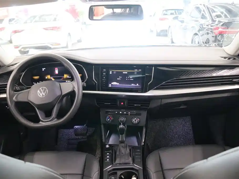 Volkswagen Passat 2022 280TSI Business Edition фото 5