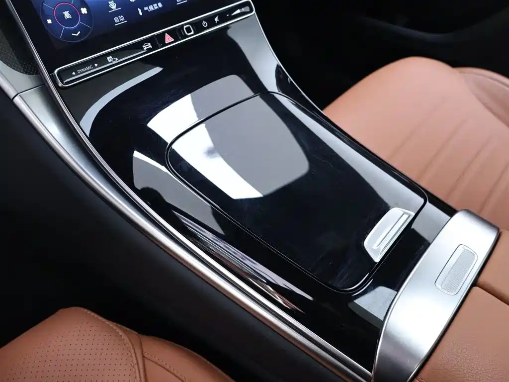 Mercedes-Benz GLC 2023 GLC 260 L 4MATIC Sport 5-seater фото 12