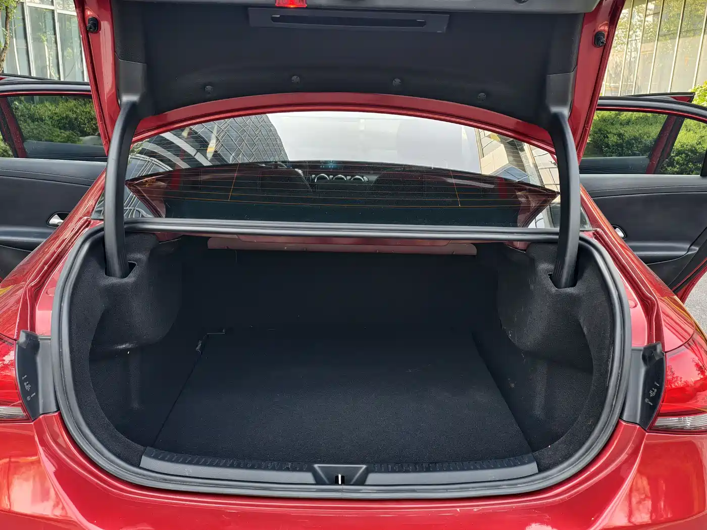 Mercedes-Benz A-Class 2019 A 180 L Sport Sedan фото 40