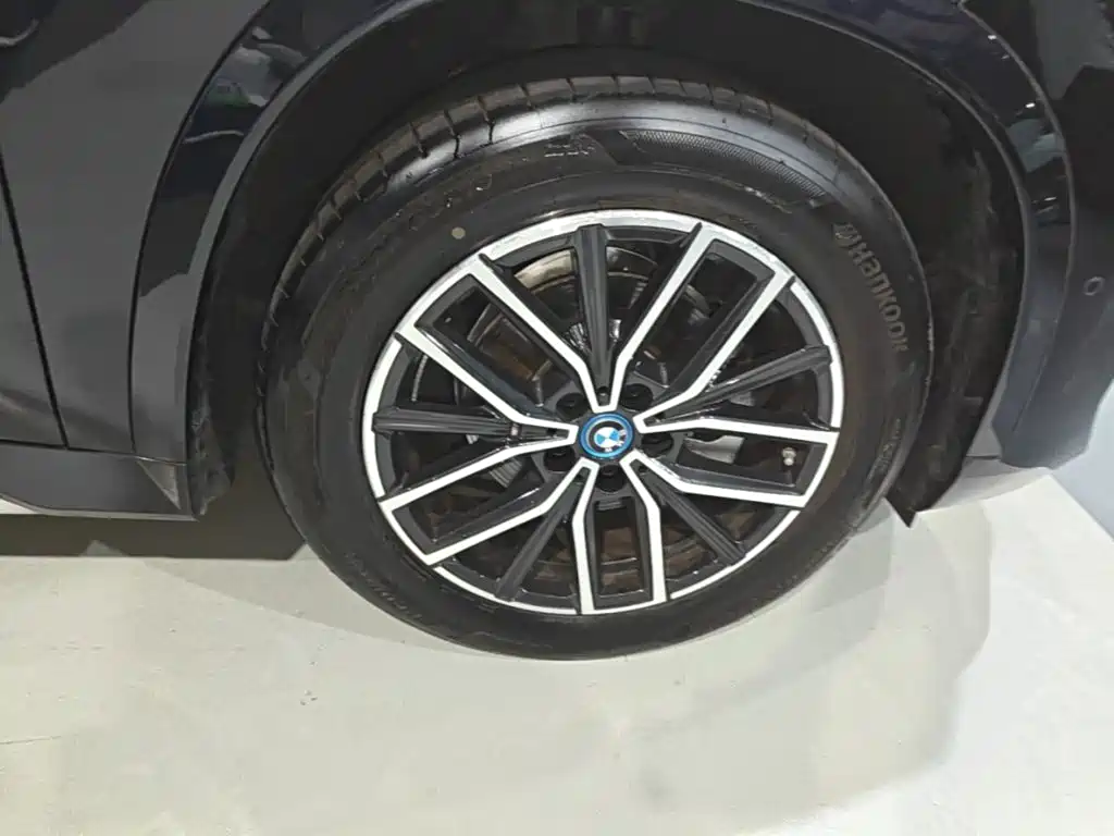BMW iX1 2025 2025 eDrive25L M Sport Package