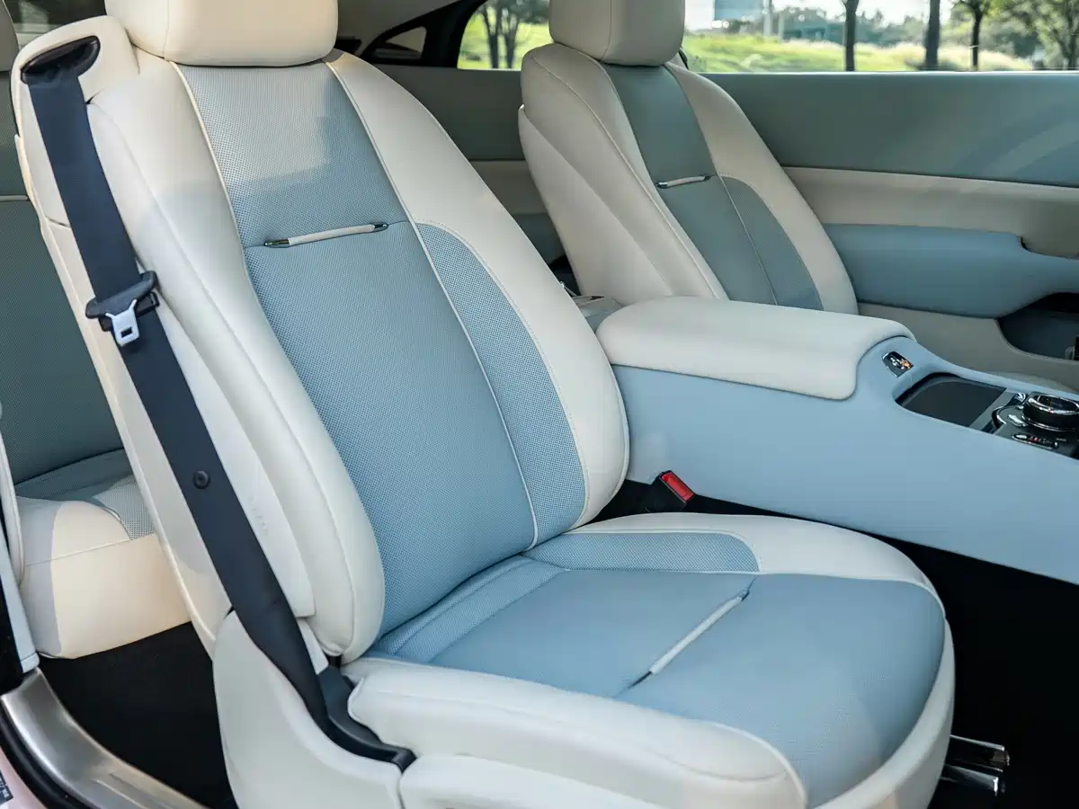 Фото 8 - Rolls-Royce Wraith