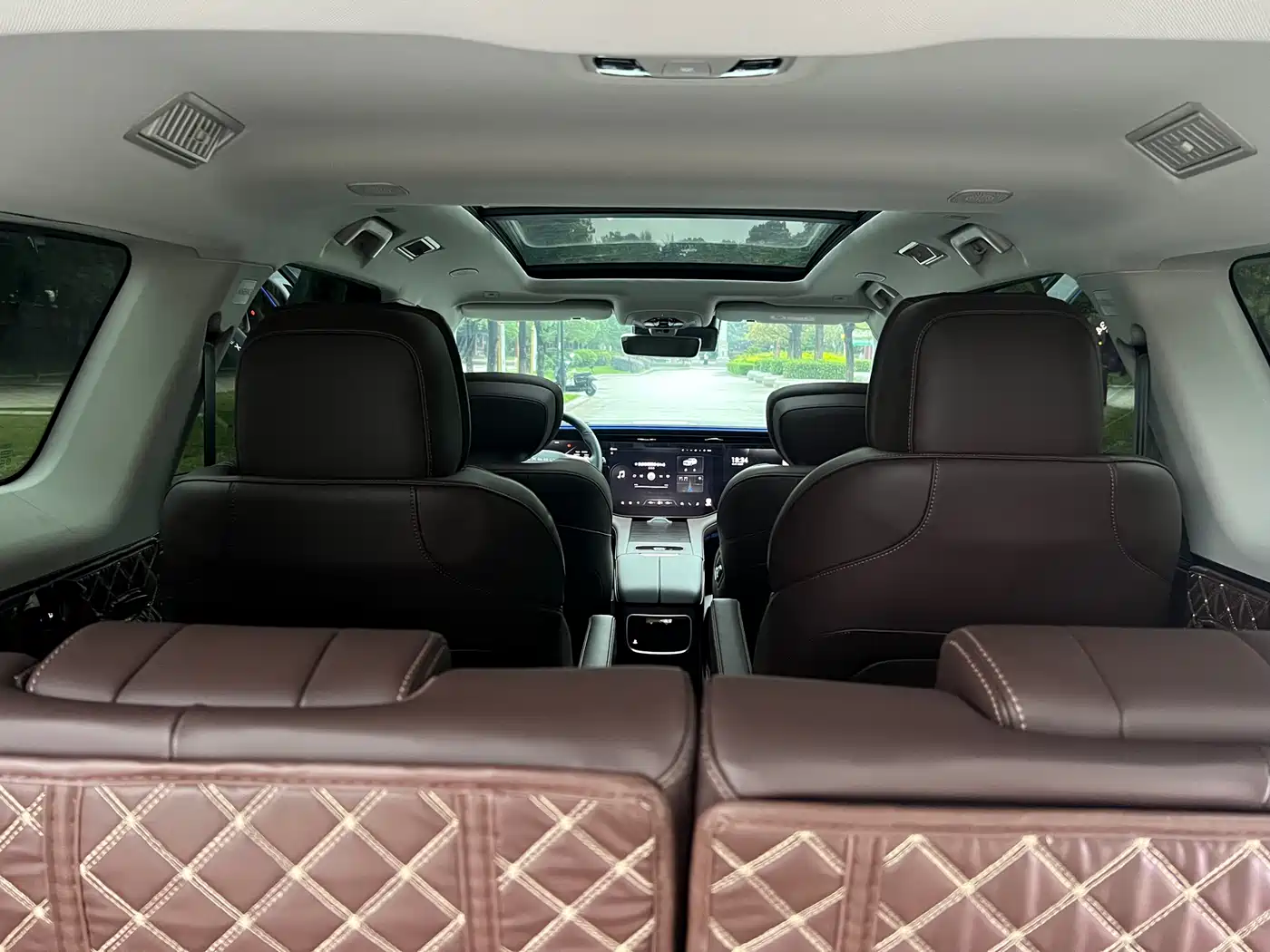 Exeed Landmark 2023 400T AWD Star Premium 6-Seater фото 18