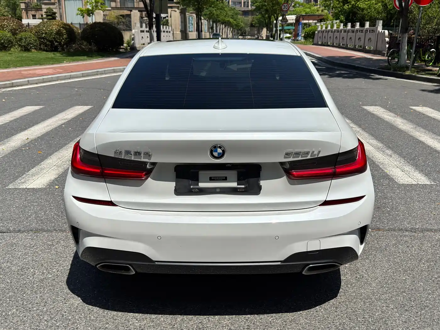 BMW 3 Series 2021 320Li M Sport Package фото 5