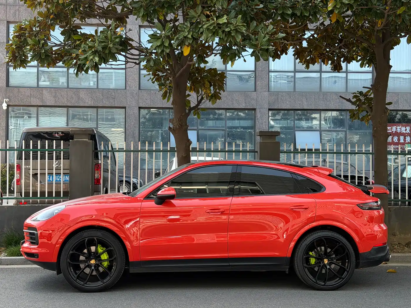 Porsche Cayenne 2019 Cayenne Coupé 3.0T фото 3
