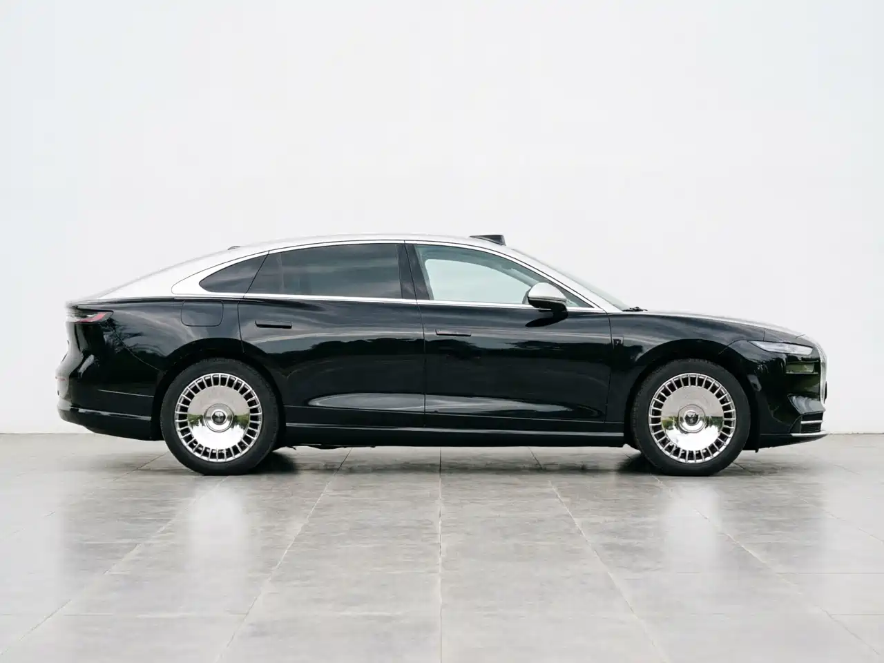 Voyah Auto VOYAH Zhuiguang L 2025 Mid-configuration Model фото 6