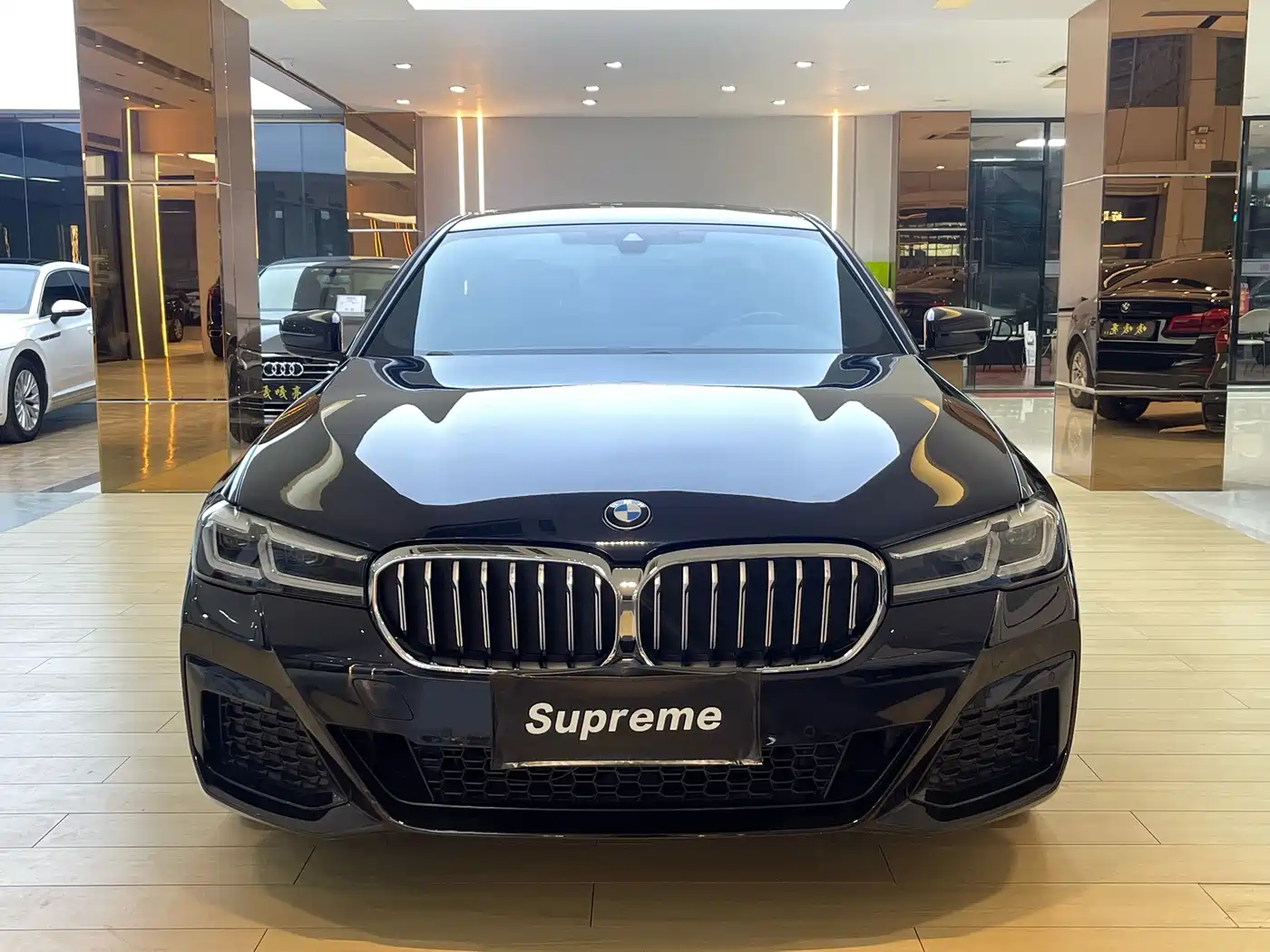 BMW 5 Series 2021 530Li Leading M Sport Package фото 2