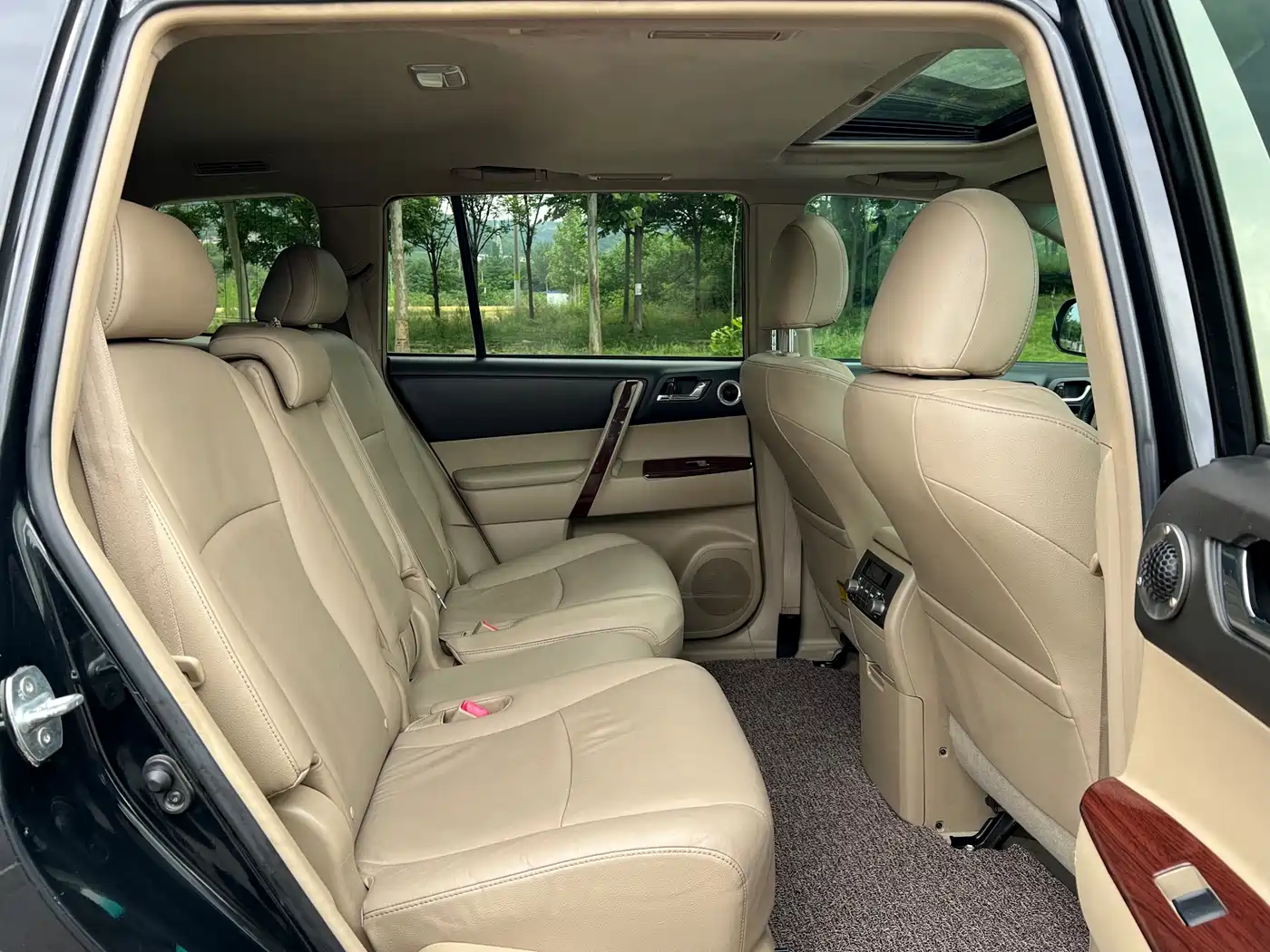 Toyota Highlander 2012 2.7L 2WD 7-Seater Luxury Edition фото 13