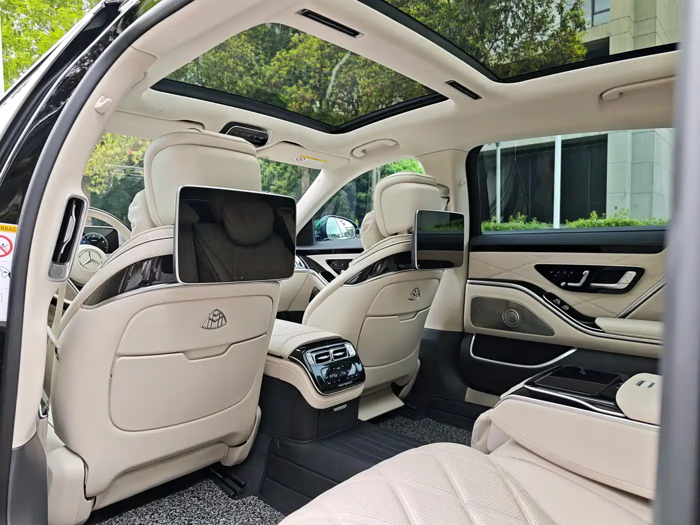 Mercedes-Benz Maybach S-Class 2025 Model S 480 4MATIC фото 18