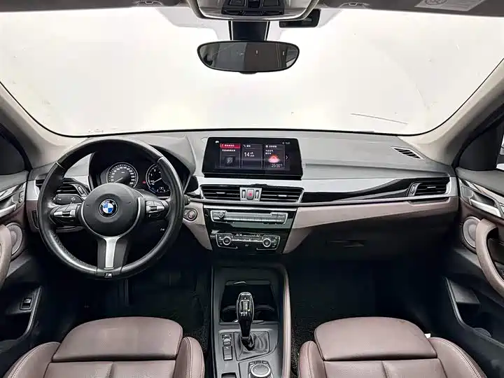 BMW X1 2022 sDrive25Li Leading фото 4