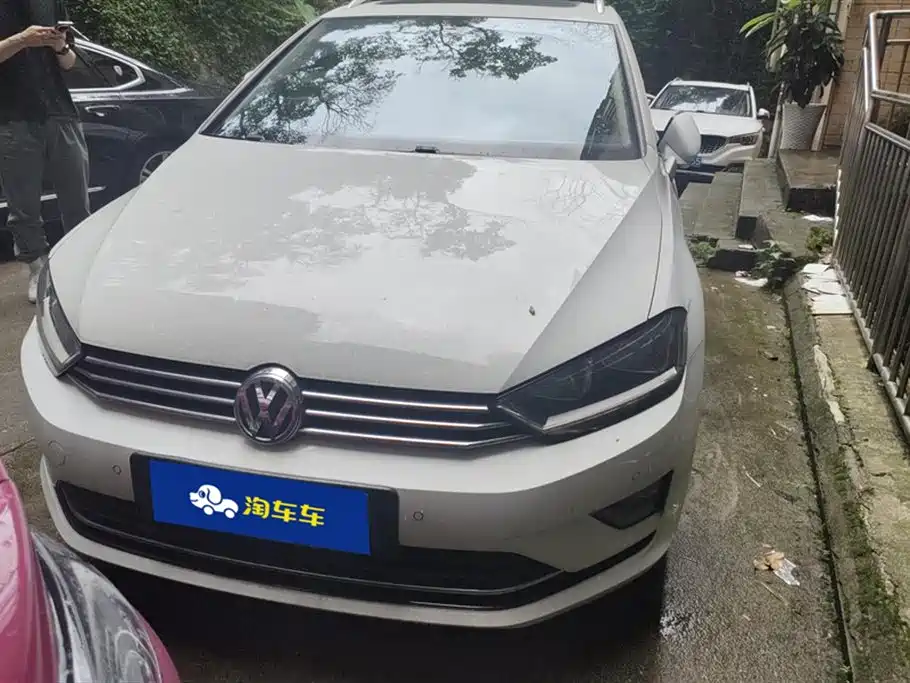 Volkswagen Golf Sportsvan 2018 230TSI Automatic Progressive фото 2