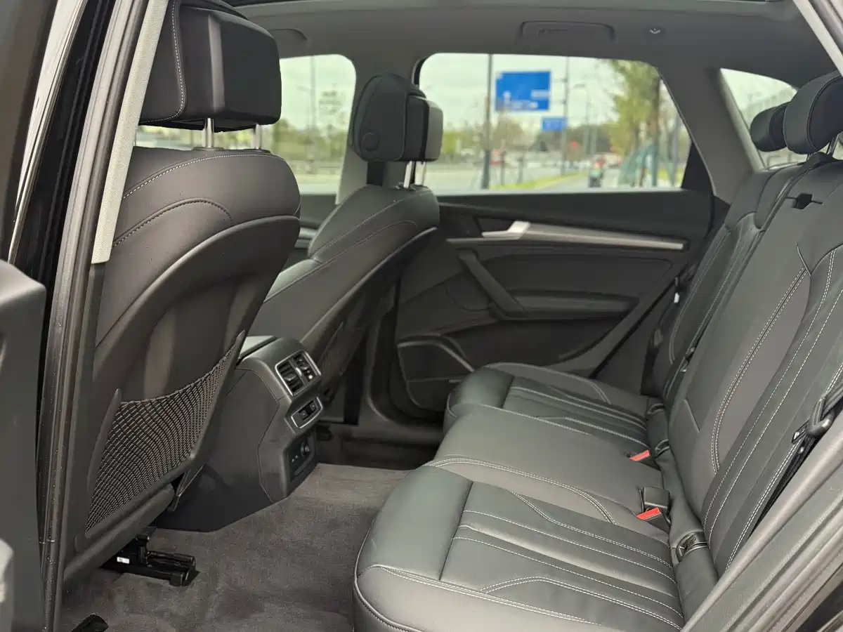 Audi Q5L 2022 Facelift 45T Luxury Dynamic фото 11