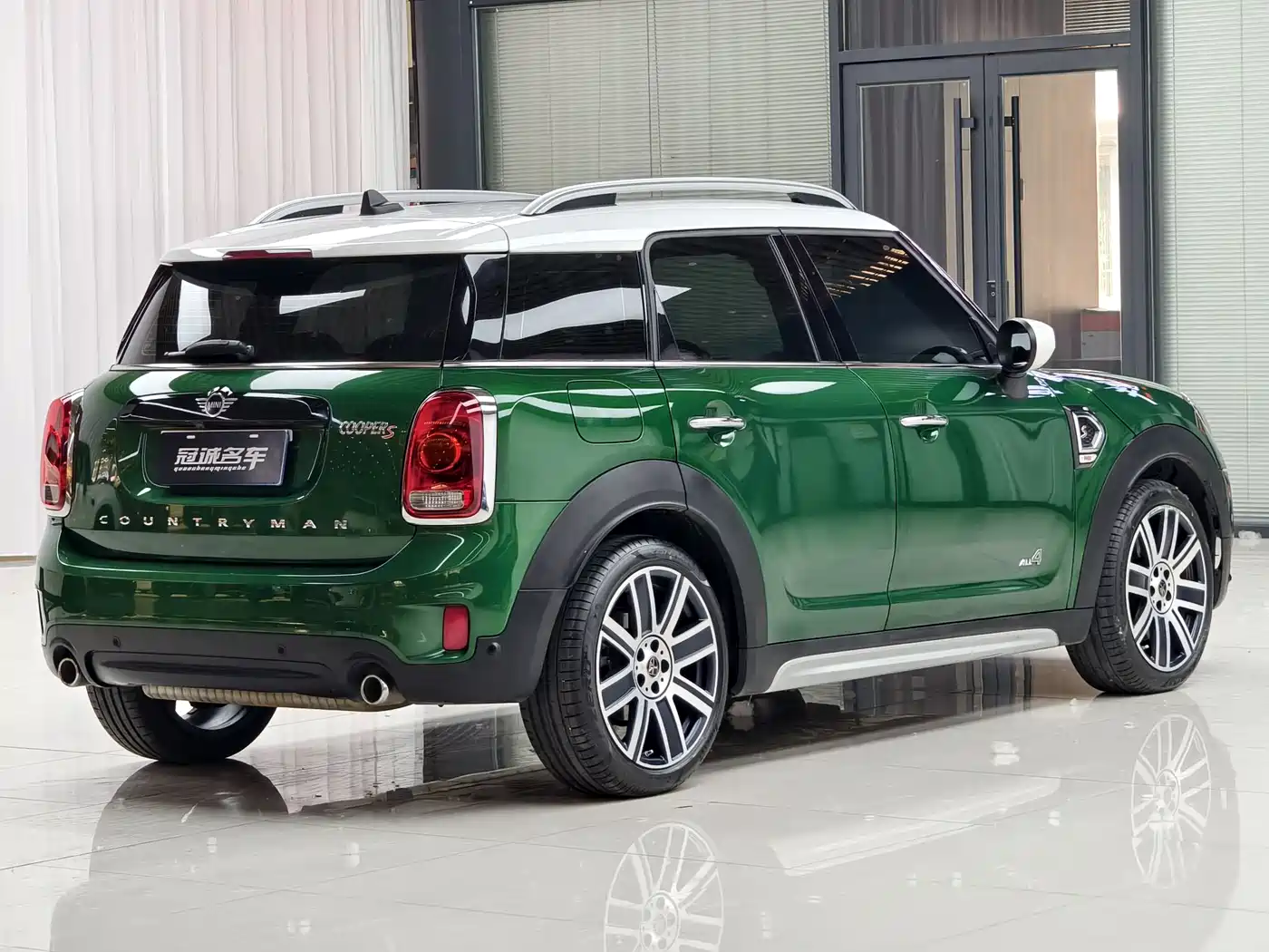 MINI COUNTRYMAN 2020 2.0T COOPER S ALL4 Polar Edition фото 12