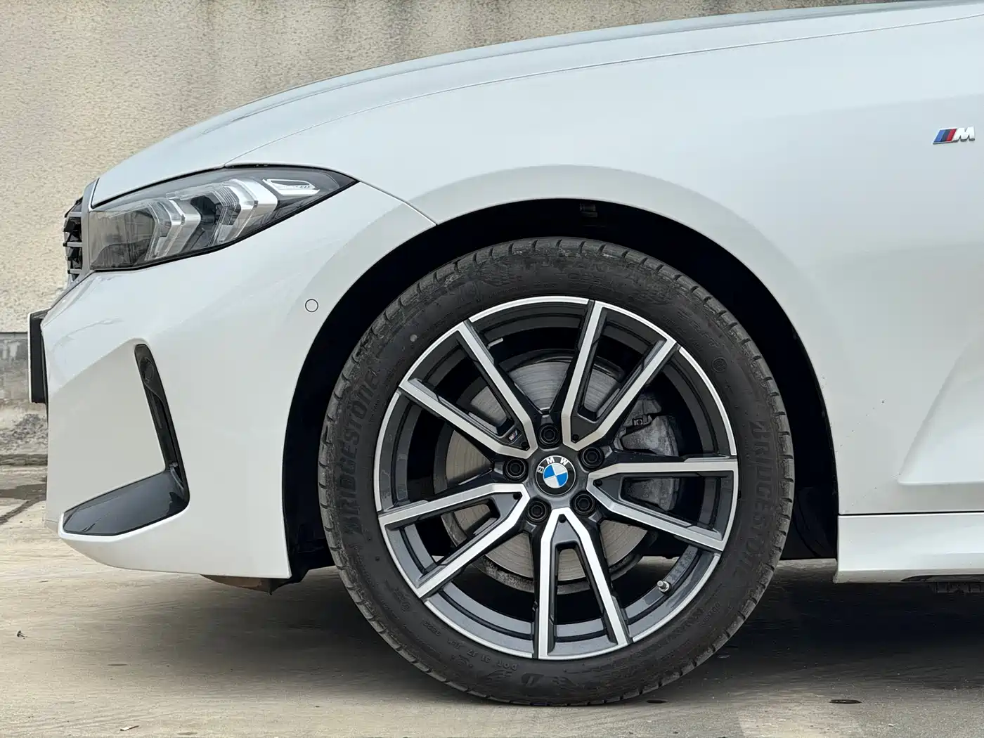 BMW 3 Series 2023 325Li M Sport Package фото 3