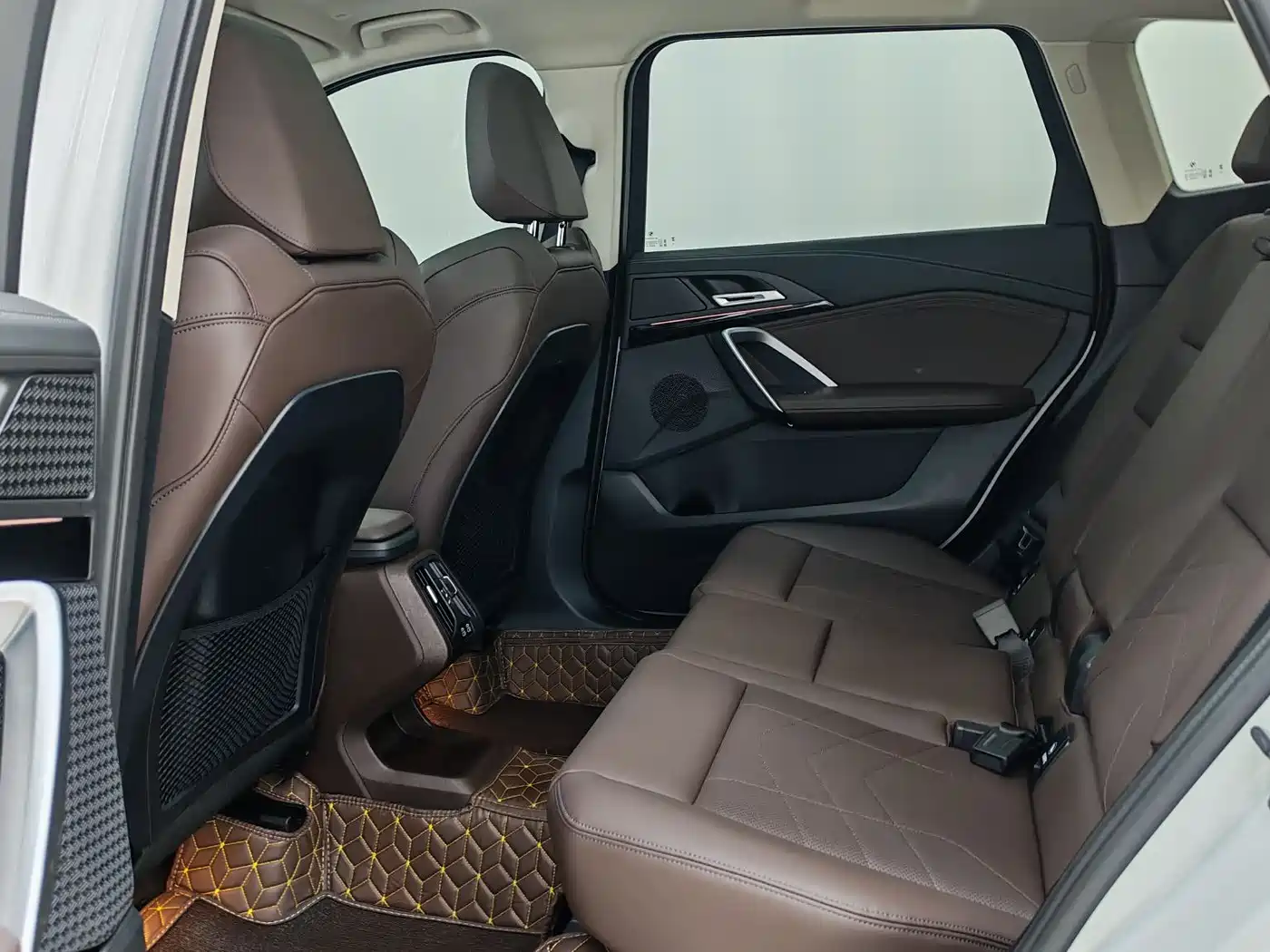 BMW X1 2024 sDrive20Li X Design Package фото 8