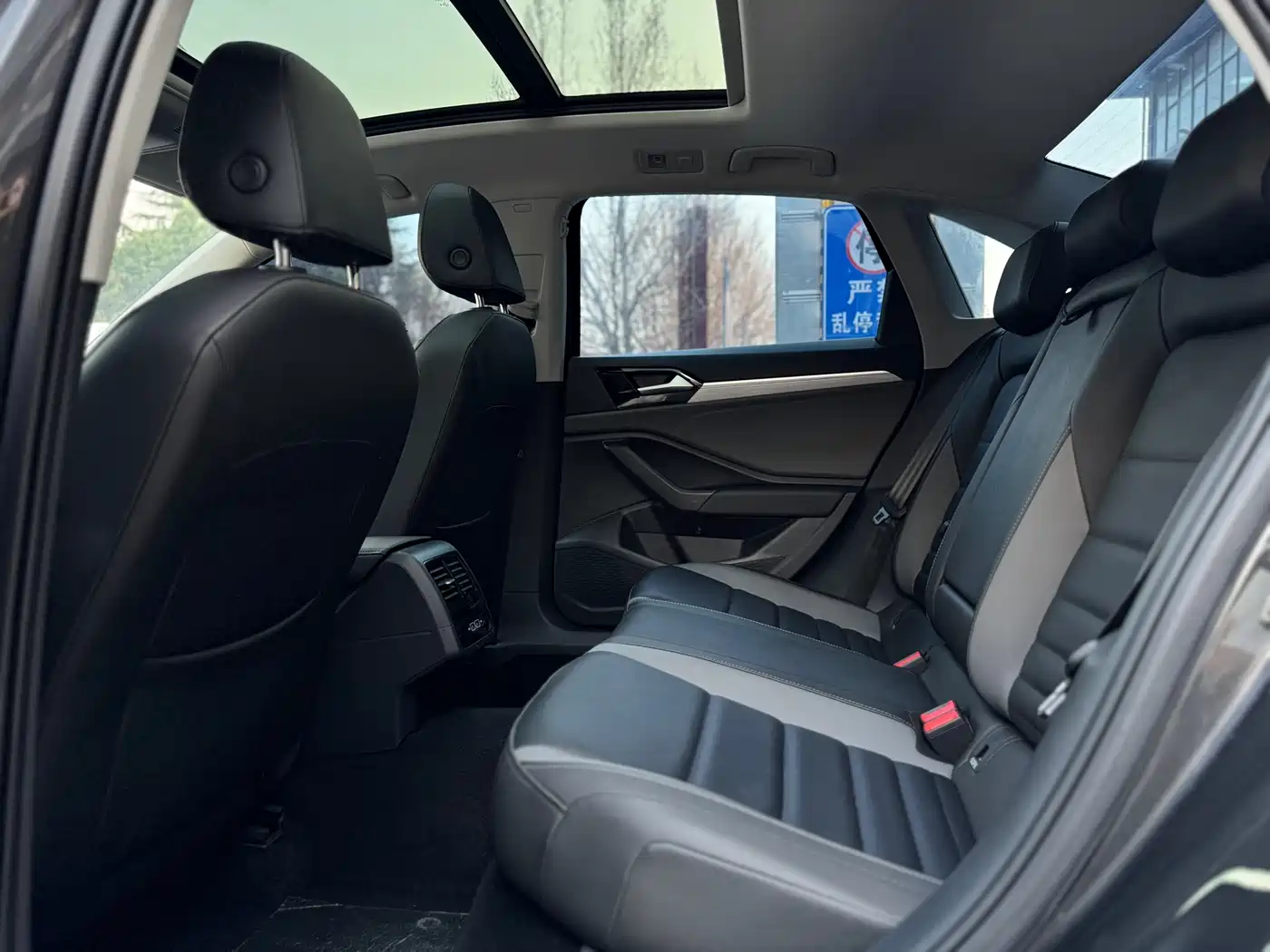 Volkswagen Sagitar 2021 200TSI DSG Comfort Smart Edition фото 17