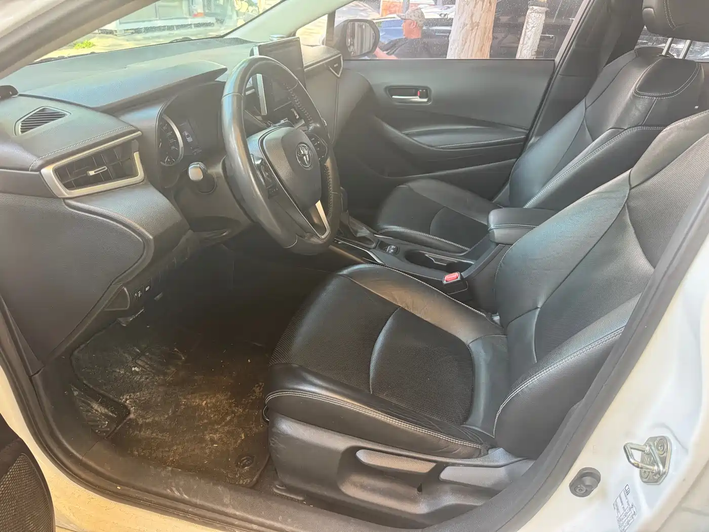 Toyota Corolla 2019 1.2T S-CVT GL-i Luxury Edition фото 7