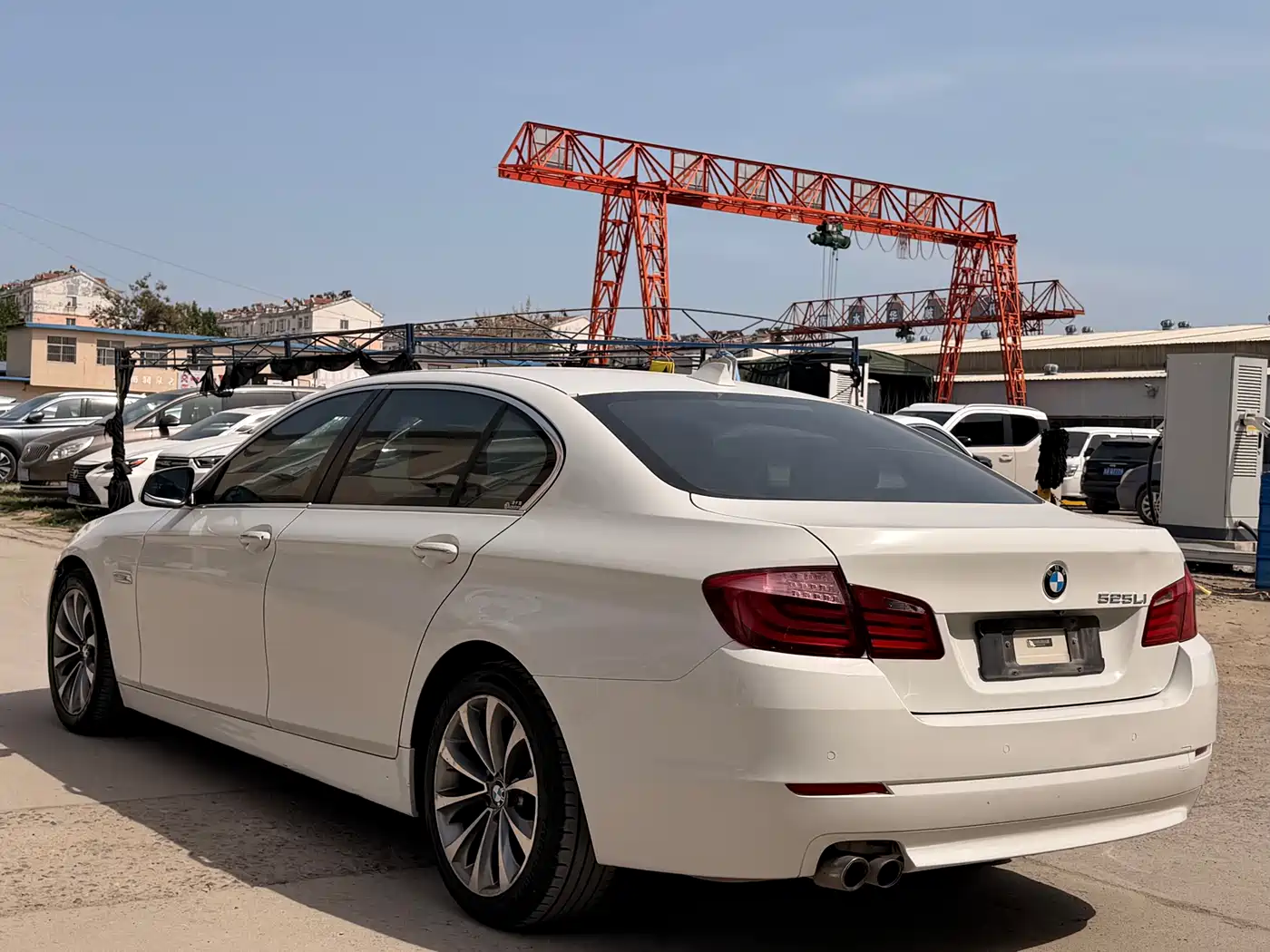 BMW 5 Series 2011 523Li Luxury фото 4