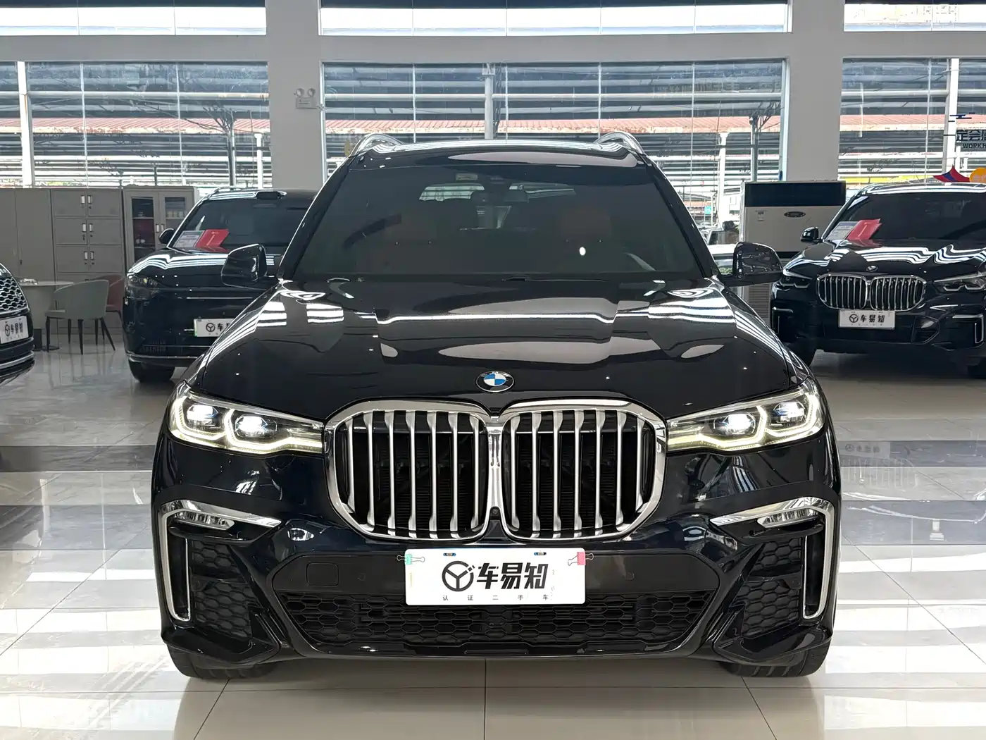 BMW X7 2021 xDrive40i Premium M Sport Package фото 2