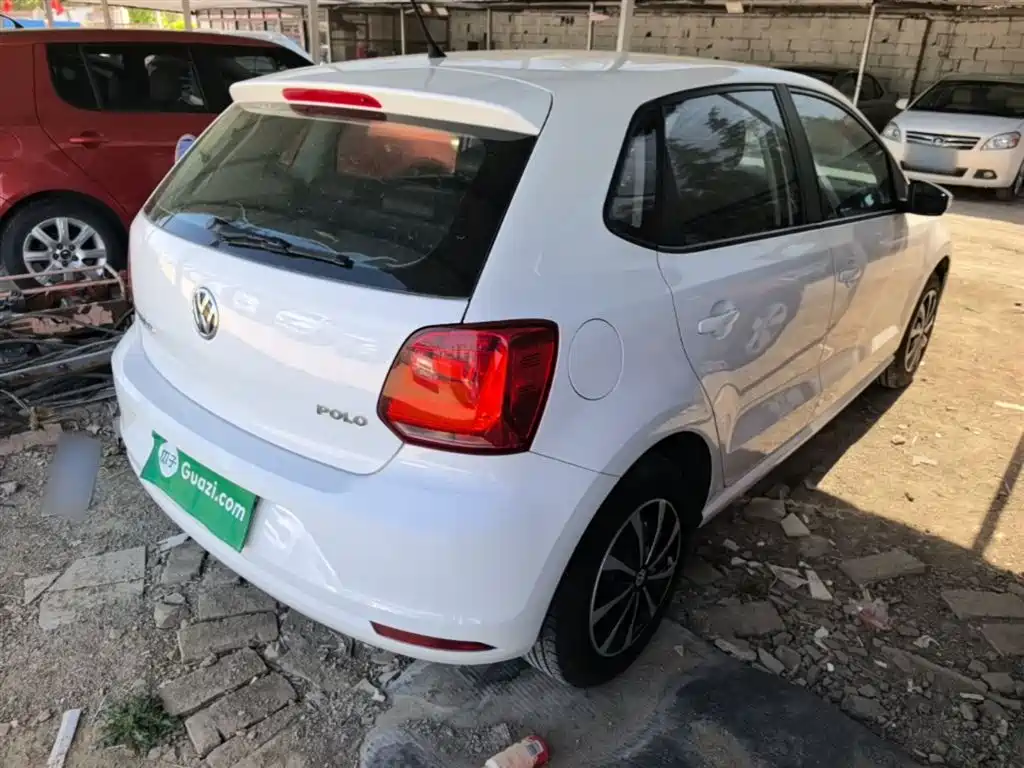 Volkswagen Polo 2016 1.4L Manual Trend фото 7