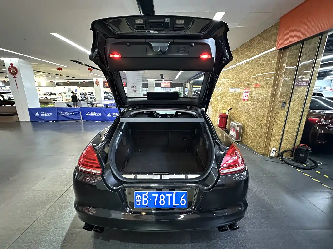 Porsche Panamera 2010 2010 Panamera 3.6L