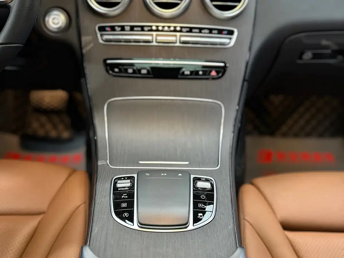 MERCEDES-BENZ GLC COUPE