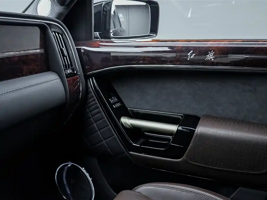 Hongqi Guoyao 2022 4.0T Elegant Flagship 6-Seater фото 23