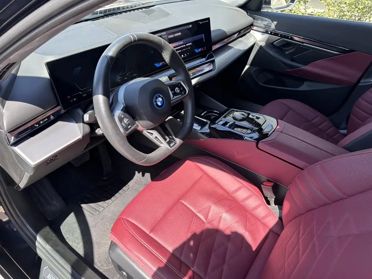 BMW I5