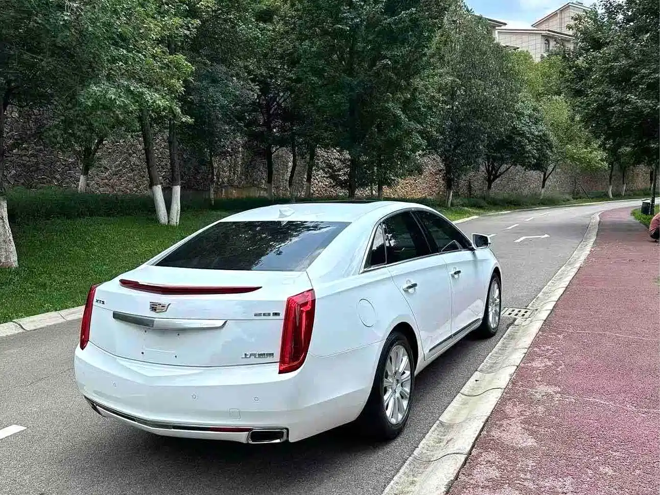 Photo 7 - Cadillac XTS
