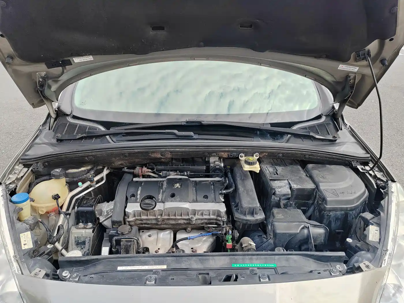 Peugeot 408 2011 1.6L Automatic Comfort Edition фото 15