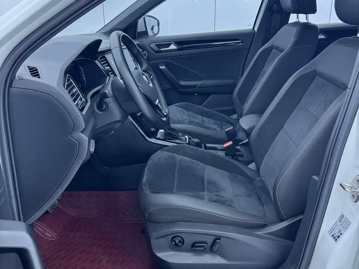 Volkswagen T-ROC 2021 Facelift 280TSI DSG 4WD Luxury Smart Connect Edition фото 7