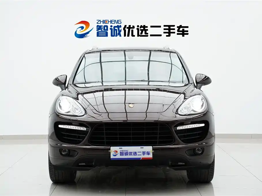 Porsche Cayenne 2014 Cayenne Platinum Edition 3.0T фото 2