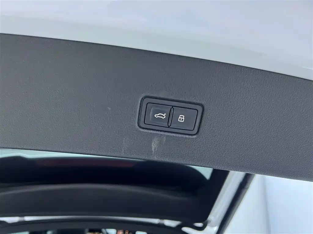 Audi Q5L Sportback 2022 40 TFSI Luxury фото 19