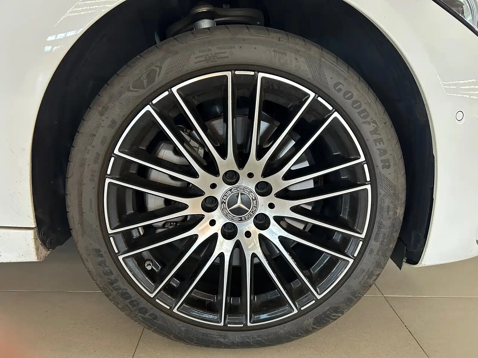 Фото 15 - Mercedes-Benz C-Class