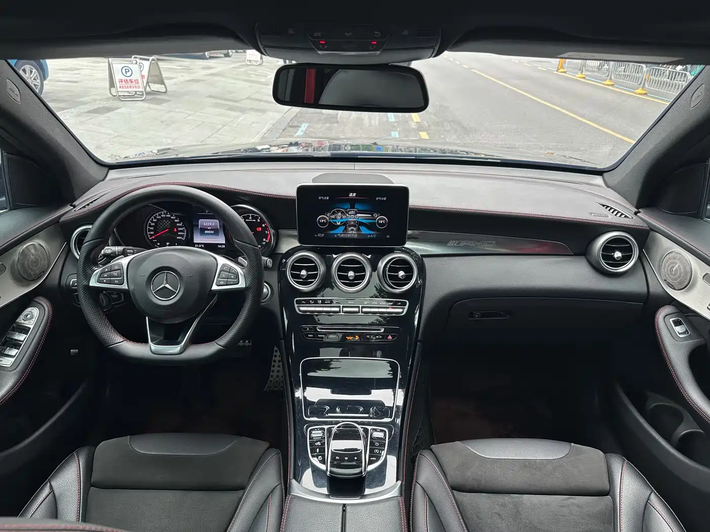 Mercedes-Benz GLC AMG 2017 AMG GLC 43 4MATIC фото 8