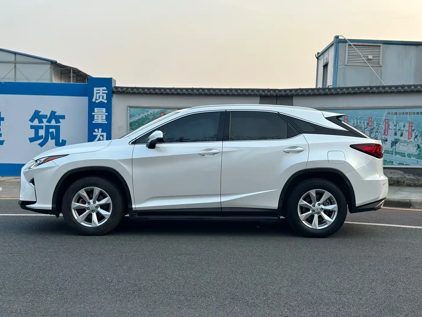 Lexus RX 2016 300 2WD Comfort Edition China V фото 3
