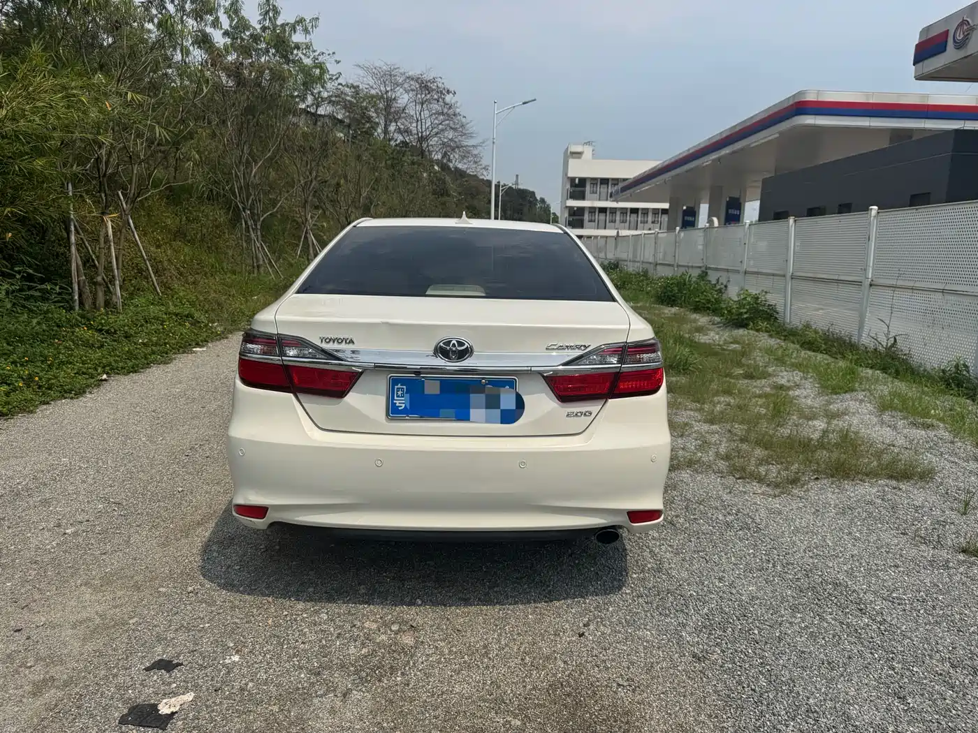 Toyota Camry 2015 2.0G Leading Edition фото 4