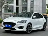 Фото 1 - Ford Focus