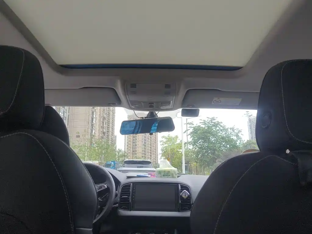 Škoda Karoq 2018 TSI280 Luxury Edition China V фото 9
