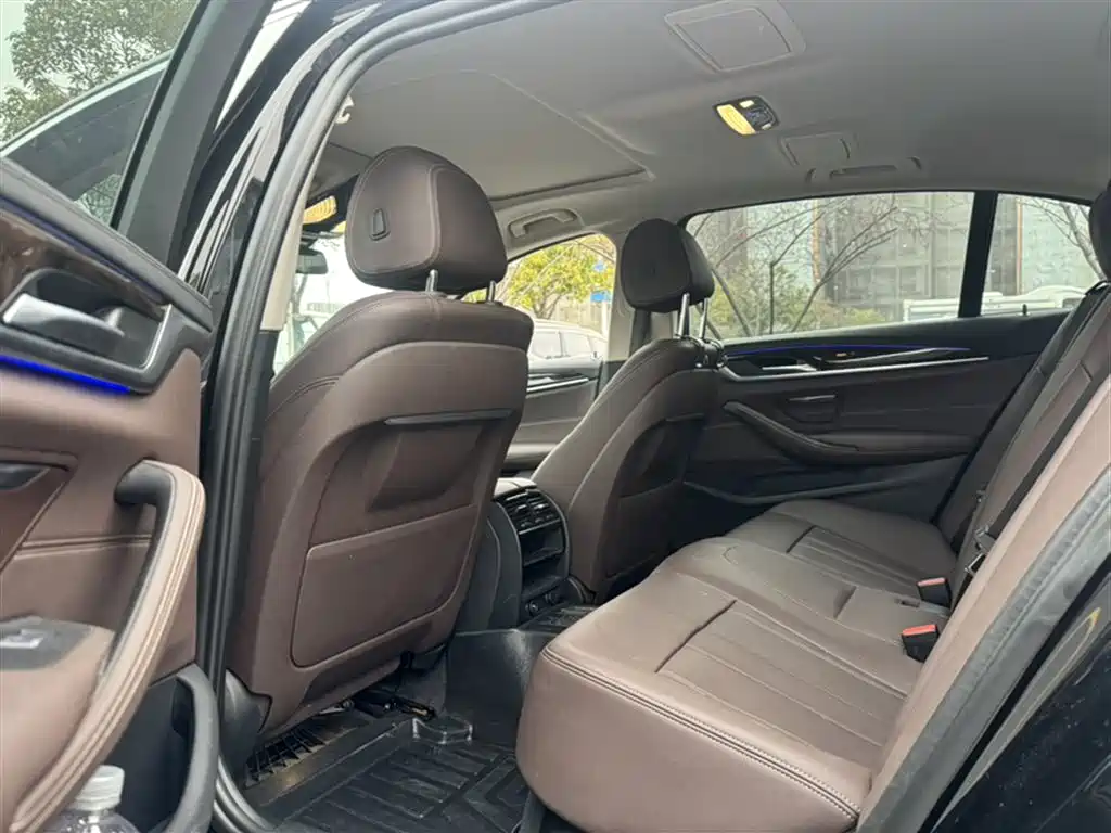 BMW 5 Series 2019 Facelift 525Li Luxury Package фото 9