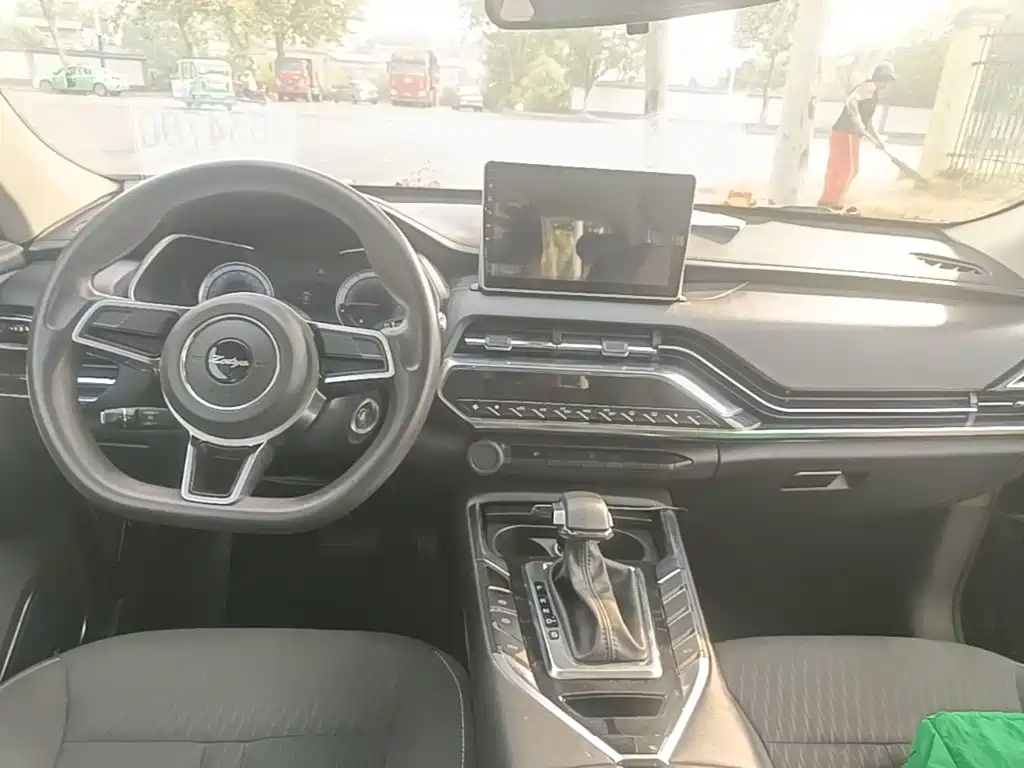 Photo 13 - Zotye T500