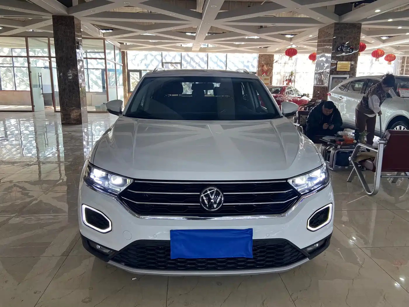Volkswagen T-ROC 2022 280TSI DSG 2WD Comfort PLUS фото 2