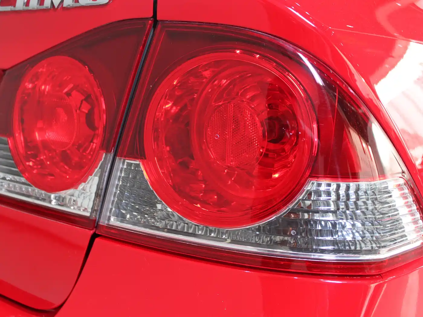 CIIMO CIIMO 2013 2012 1.8L Automatic