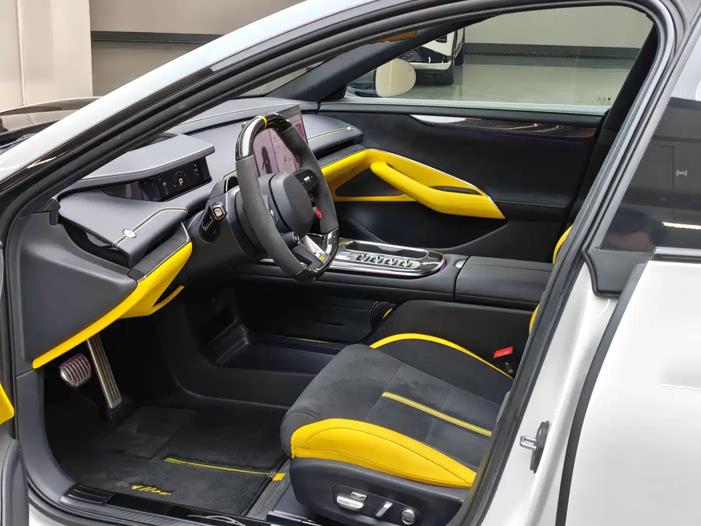 XIAOMI CAR XIAOMI SU7 ULTRA