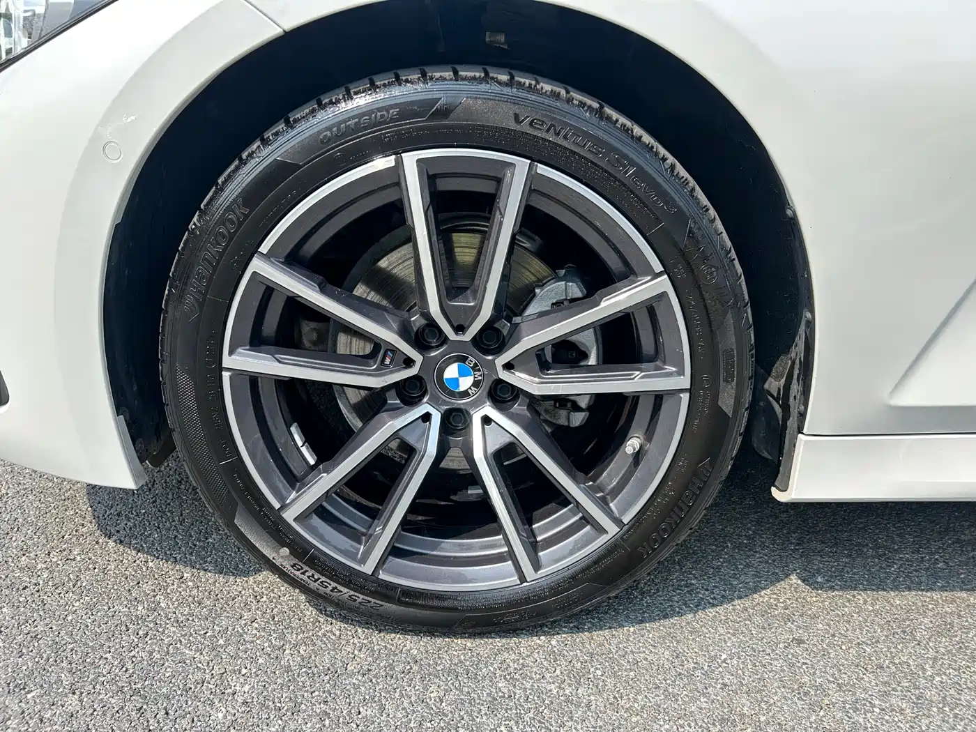 BMW 3 Series 2024 325Li M Sport Package фото 6